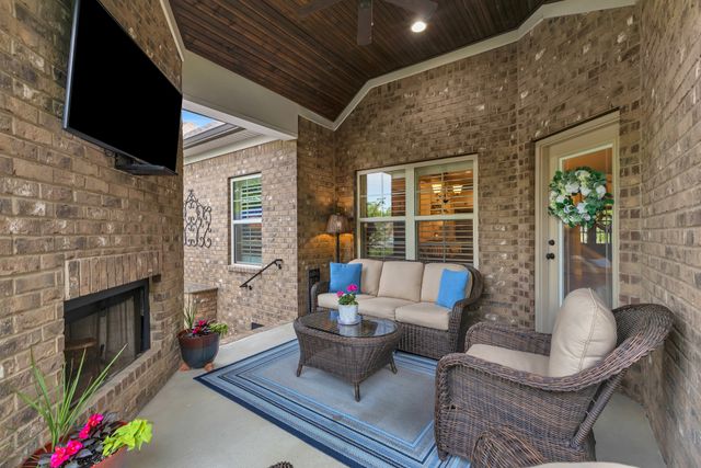 6018 Trotwood Ln, Spring Hill, TN 37174