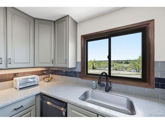 18962 E Stanford Dr, Aurora, CO 80015