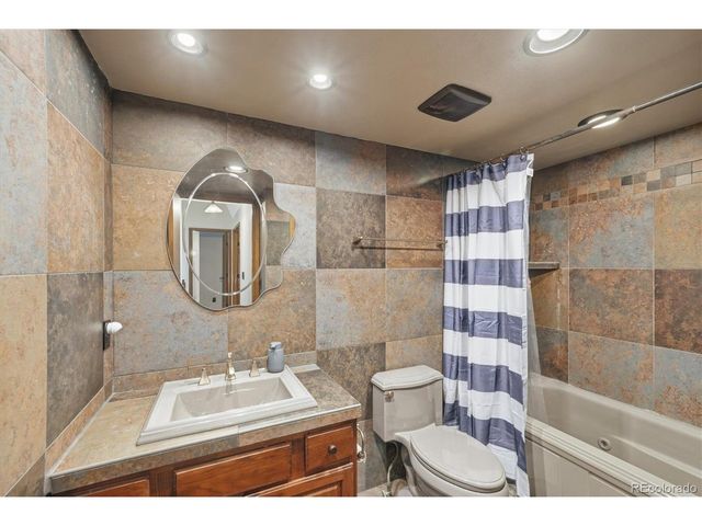 18962 E Stanford Dr, Aurora, CO 80015