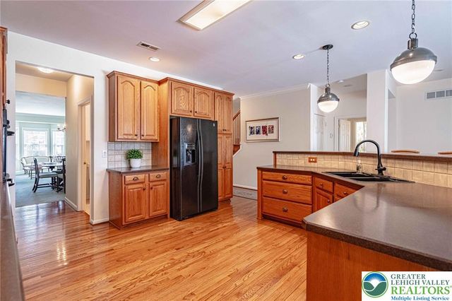 5010 Valley Stream Lane 90, Macungie Boro, PA 18062