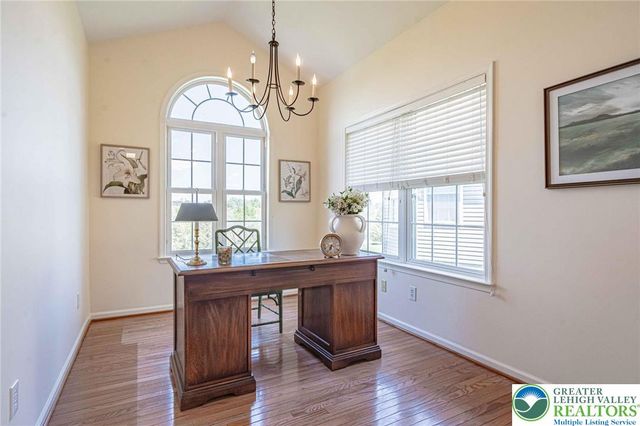 5010 Valley Stream Lane 90, Macungie Boro, PA 18062