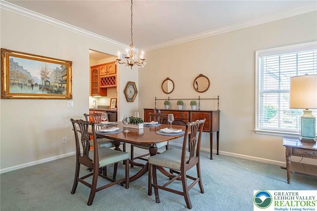 5010 Valley Stream Lane 90, Macungie Boro, PA 18062