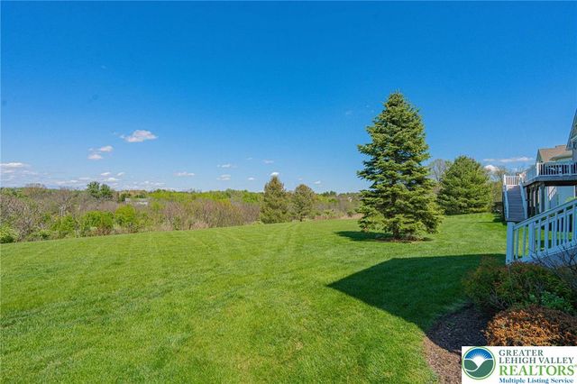5010 Valley Stream Lane 90, Macungie Boro, PA 18062