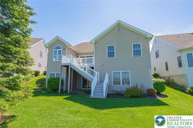 5010 Valley Stream Lane 90, Macungie Boro, PA 18062
