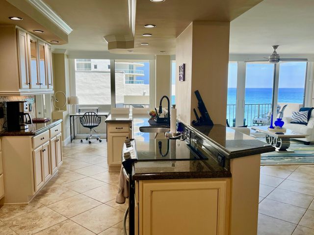 4200 N Ocean Drive 1-806, Riviera Beach, FL 33404