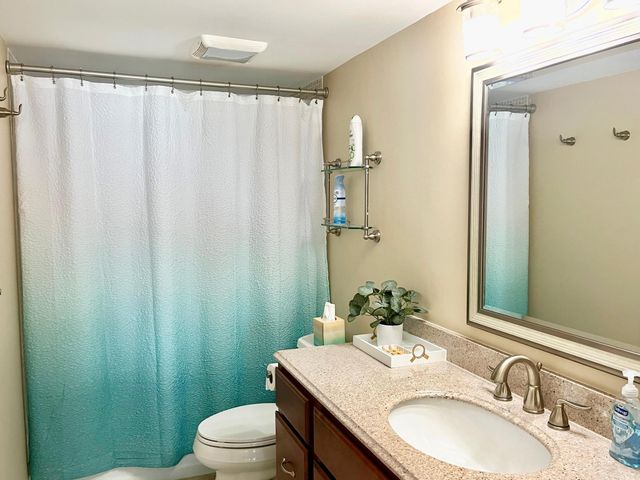 4200 N Ocean Drive 1-806, Riviera Beach, FL 33404