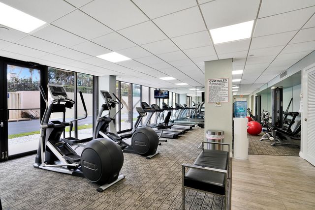 4200 N Ocean Drive 1-806, Riviera Beach, FL 33404