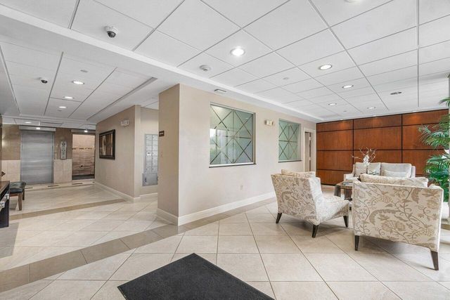 4200 N Ocean Drive 1-806, Riviera Beach, FL 33404