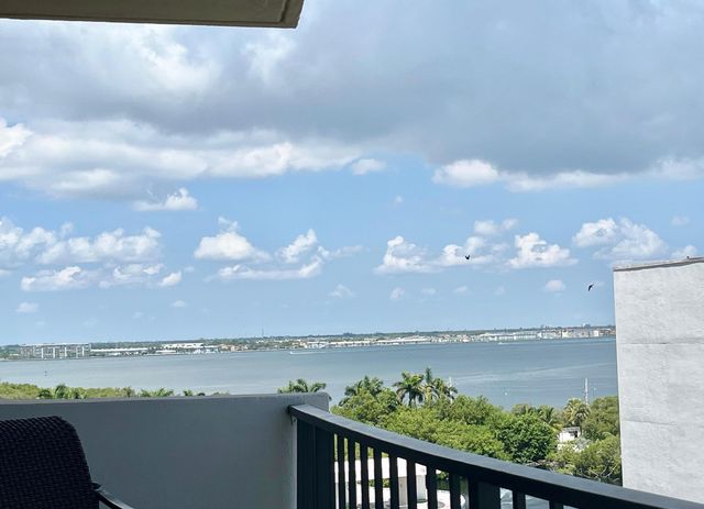 4200 N Ocean Drive 1-806, Riviera Beach, FL 33404