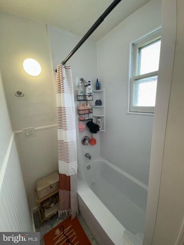 41 ATLANTIC ST, Keyport, NJ 07735
