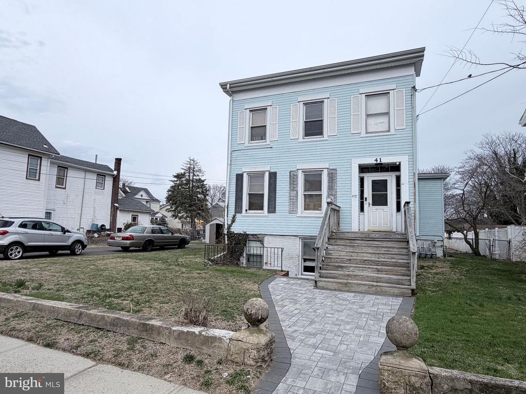 41 ATLANTIC ST, Keyport, NJ 07735