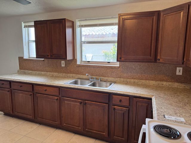 2221 NW 6th Court, Fort Lauderdale, FL 33311