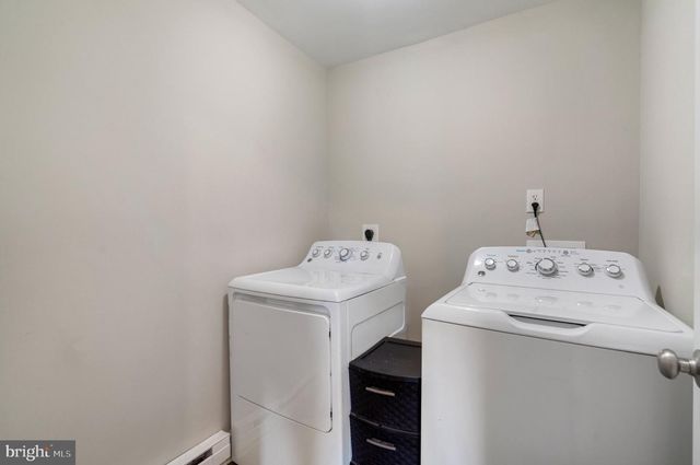 1071 HAMMONDS MILL RD, Hedgesville, WV 25427