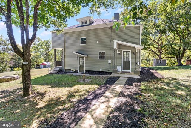 1071 HAMMONDS MILL RD, Hedgesville, WV 25427