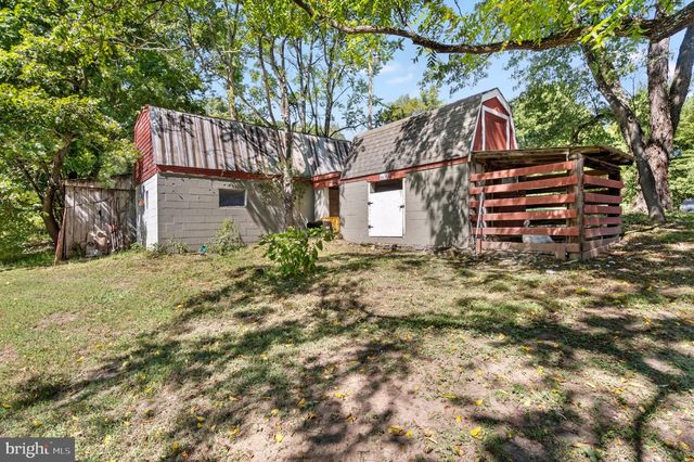 1071 HAMMONDS MILL RD, Hedgesville, WV 25427