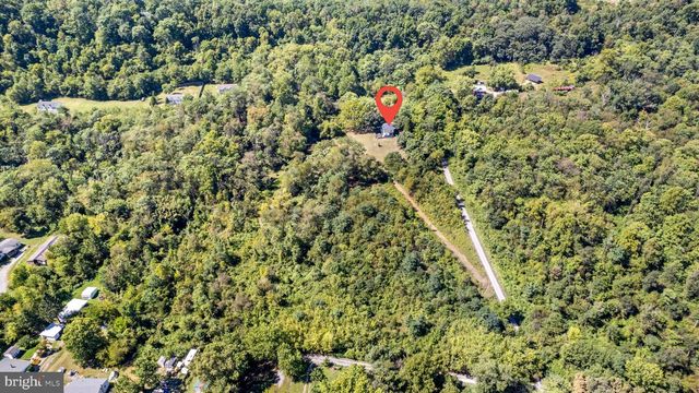 1071 HAMMONDS MILL RD, Hedgesville, WV 25427