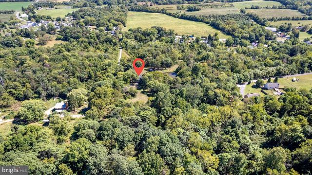 1071 HAMMONDS MILL RD, Hedgesville, WV 25427