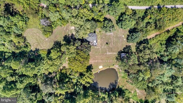 1071 HAMMONDS MILL RD, Hedgesville, WV 25427