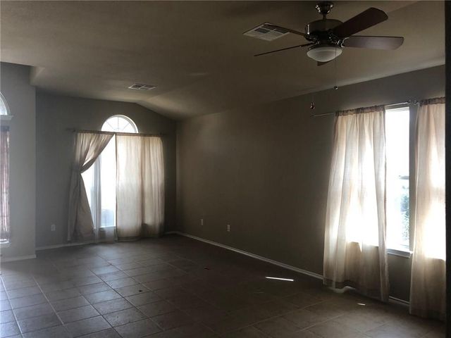 11512 Mcdows Hole LN, Austin, TX 78717