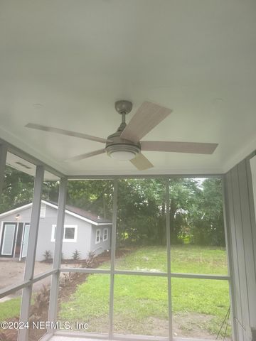 2531 LAKE SHORE Boulevard, Jacksonville, FL 32210
