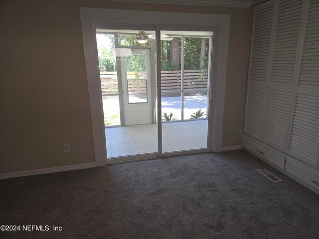2531 LAKE SHORE Boulevard, Jacksonville, FL 32210