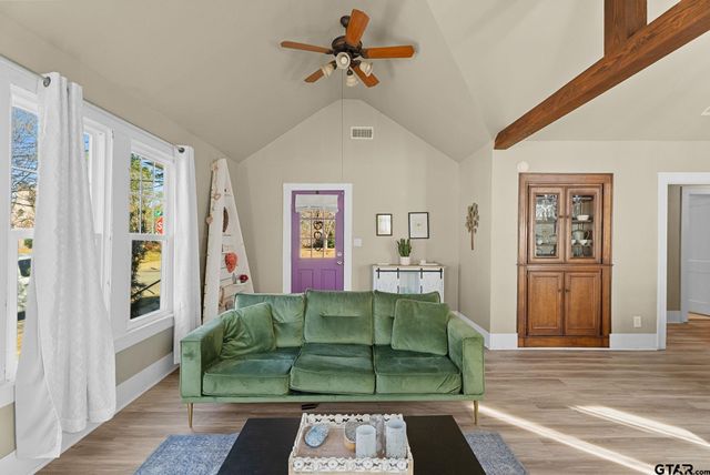 319 E 1st Street, Tyler, TX 75701