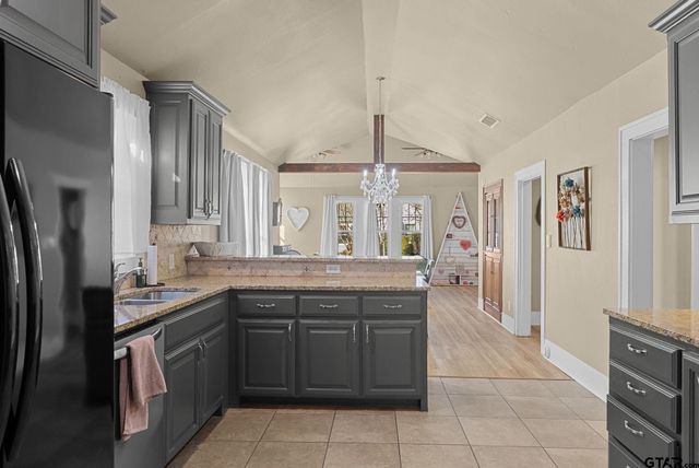 319 E 1st Street, Tyler, TX 75701