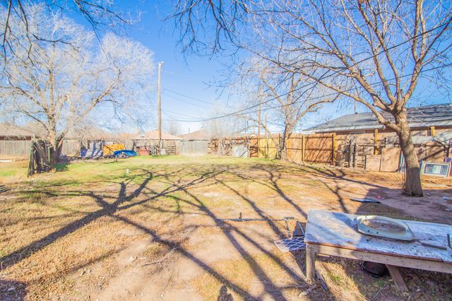 2106 22nd Street, Lubbock, TX 79411