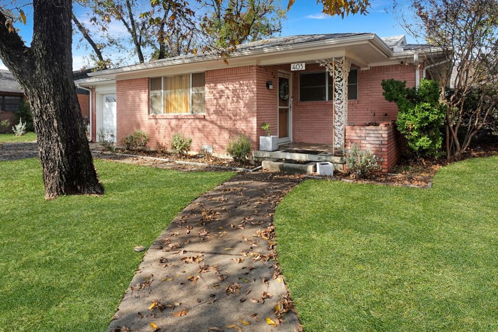 403 W Tarleton Street, Stephenville, TX 76401