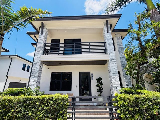 8288 NW 44th Terrace, Doral, FL 33166