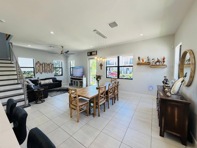 8288 NW 44th Terrace, Doral, FL 33166
