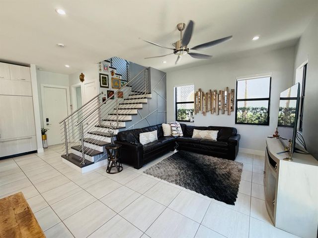 8288 NW 44th Terrace, Doral, FL 33166