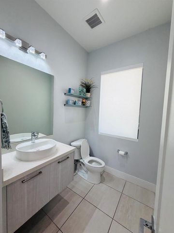 8288 NW 44th Terrace, Doral, FL 33166