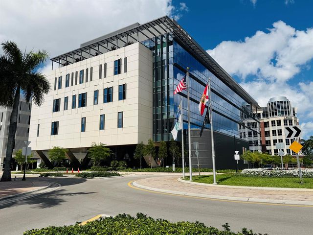8288 NW 44th Terrace, Doral, FL 33166