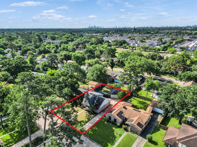 5623 Winding Way Drive, Houston, TX 77091
