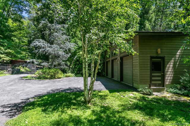 1750 Baptist Church Road, Yorktown Heights, NY 10598