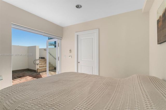 3739 Collins Avenue N-604, Miami Beach, FL 33140