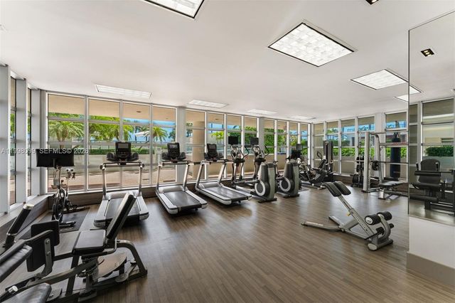 3739 Collins Avenue N-604, Miami Beach, FL 33140