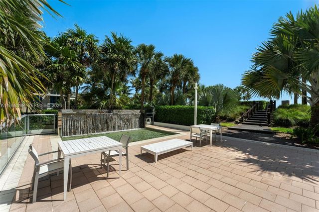 3739 Collins Avenue N-604, Miami Beach, FL 33140