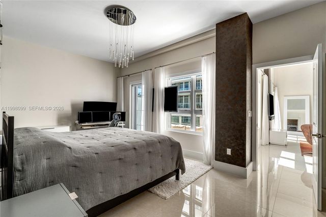 3739 Collins Avenue N-604, Miami Beach, FL 33140