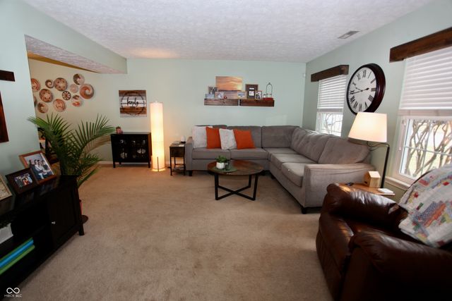 1531 Winding Creek Trail, Brownsburg, IN 46112