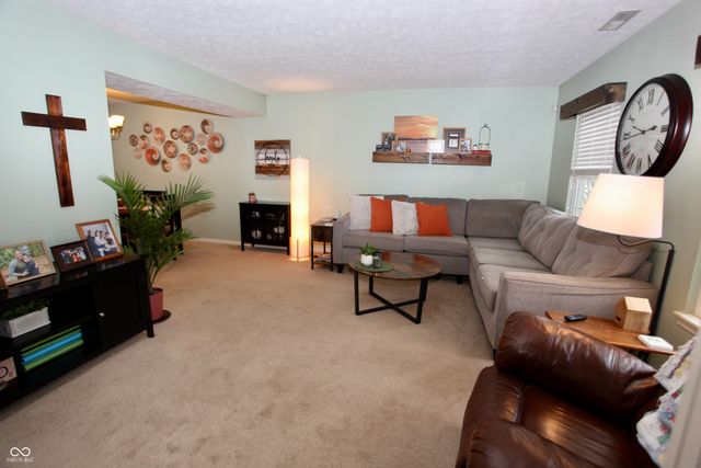 1531 Winding Creek Trail, Brownsburg, IN 46112