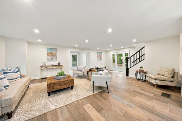 185 Marshall St, Tewksbury, MA 01876