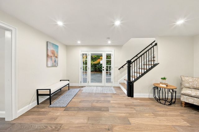 185 Marshall St, Tewksbury, MA 01876