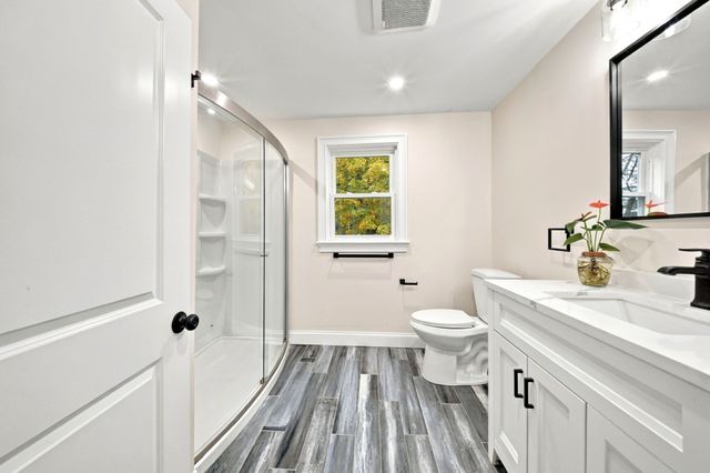 185 Marshall St, Tewksbury, MA 01876