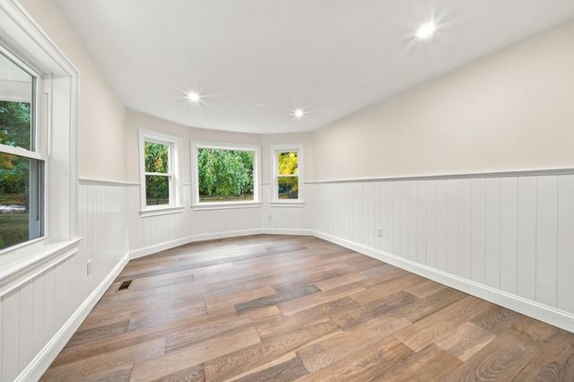 185 Marshall St, Tewksbury, MA 01876