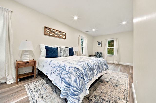 185 Marshall St, Tewksbury, MA 01876