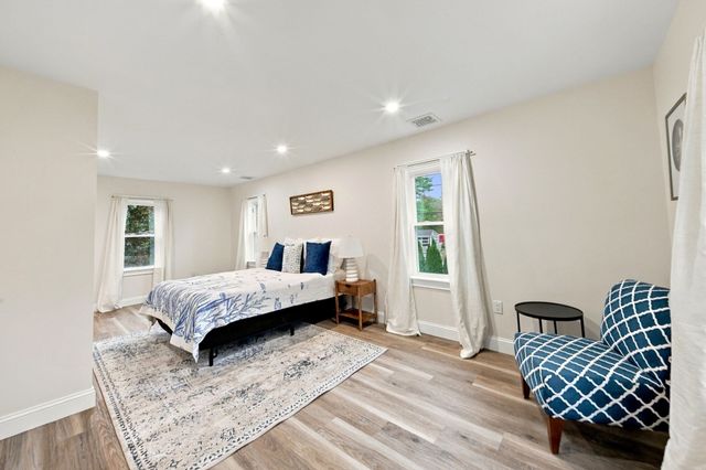 185 Marshall St, Tewksbury, MA 01876