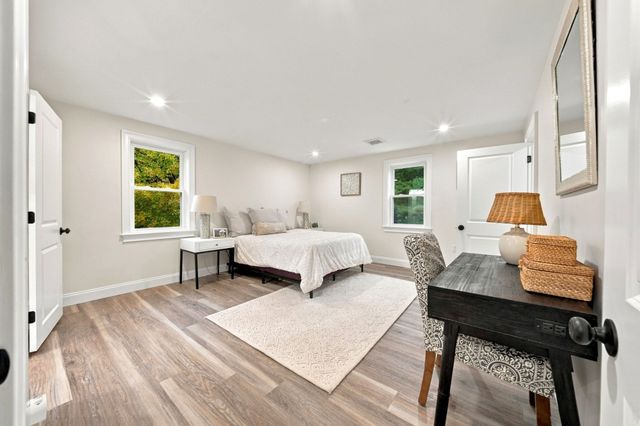 185 Marshall St, Tewksbury, MA 01876