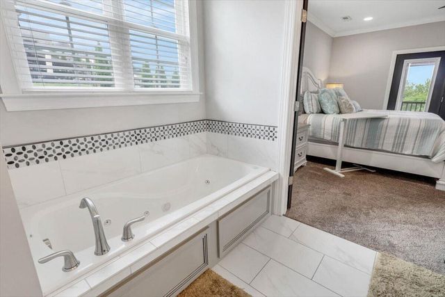 6201 Breezy Hollow Lane, Harrison, TN 37341